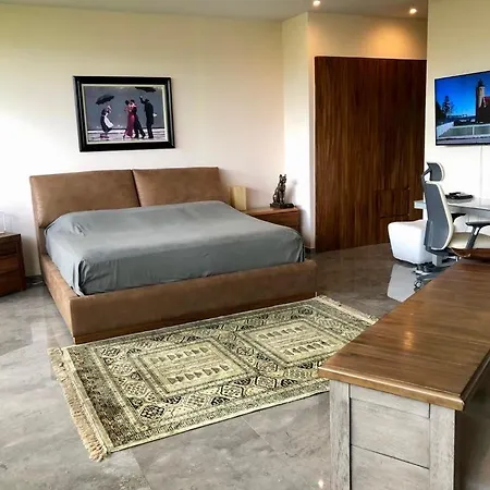 Mistiq Largest Ph Studio With Gym, Beach Club Shuttle & Fast Wifi