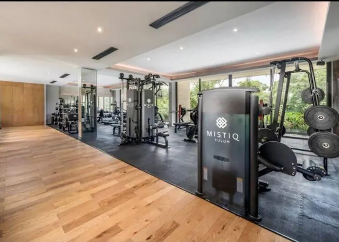 Apartment Mistiq Largest Ph With Gym, Club Shuttle & Fast Wifi *