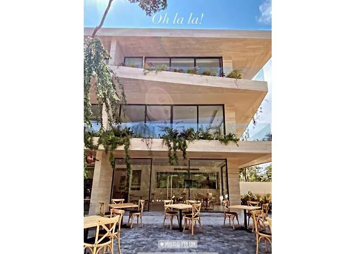 Mistiq Largest Ph With Gym, Club Shuttle & Fast Wifi